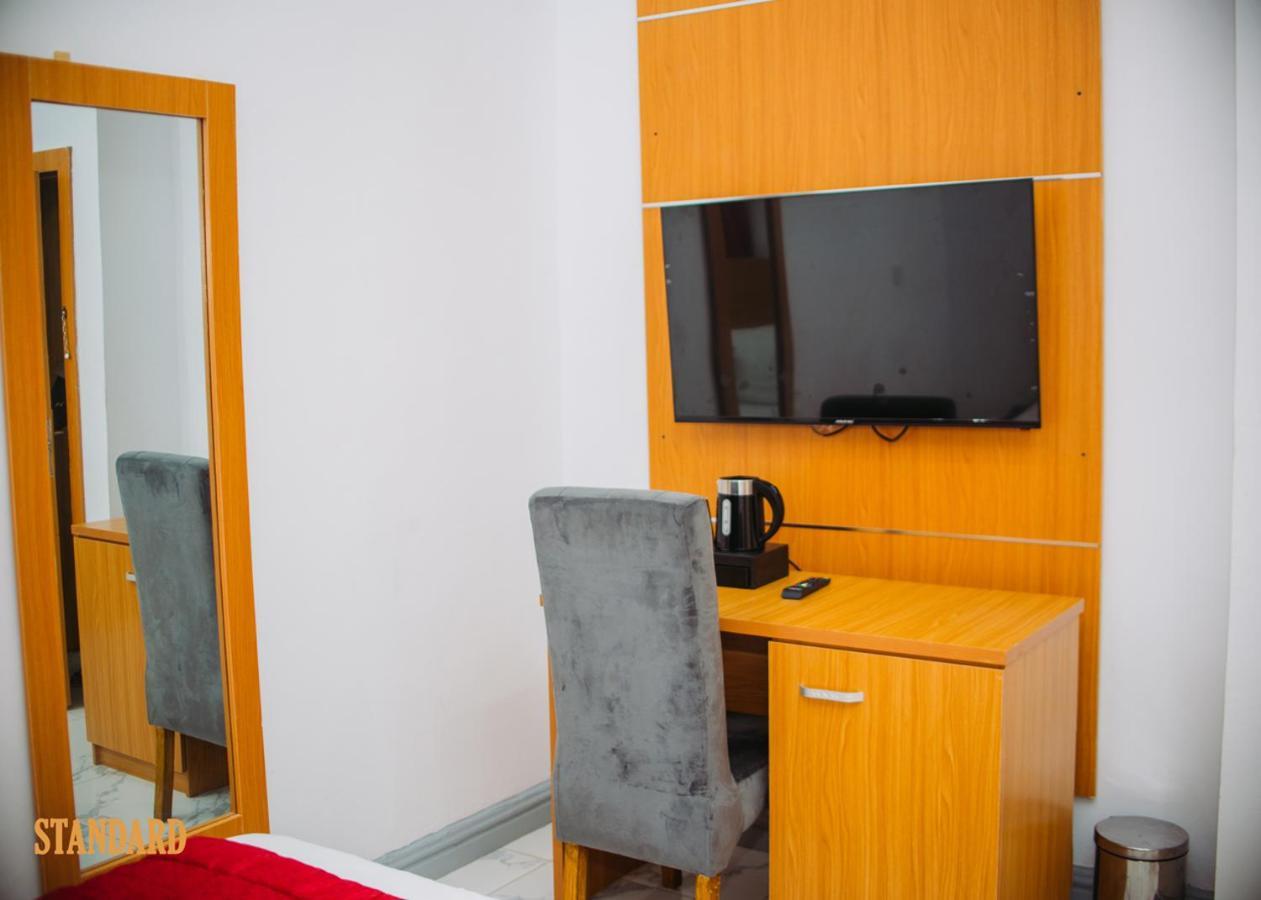 Dominance Events And Suites إبادان المظهر الخارجي الصورة
